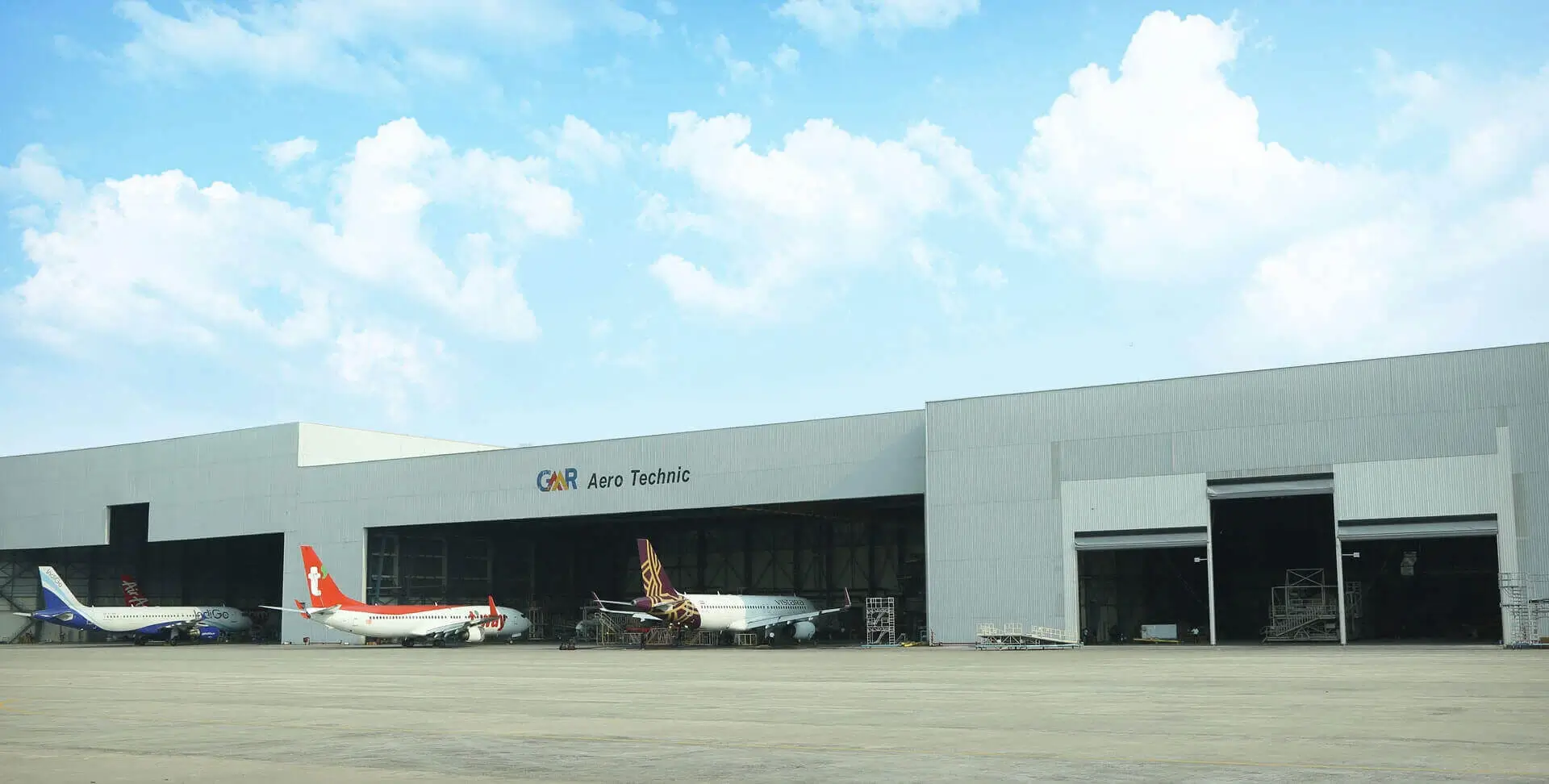Aero hangar image